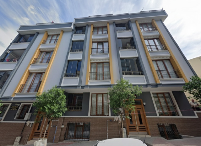2330 Sokak Aktaş ve İnce Apt. / Göztepe